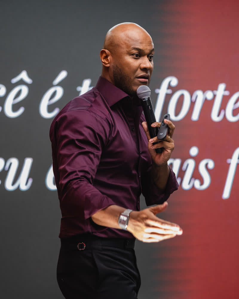 Thiago Mancussi, enfermeiro e fundador da Dedicare Cuidados
